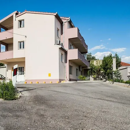 Praetorium Apartment Solin