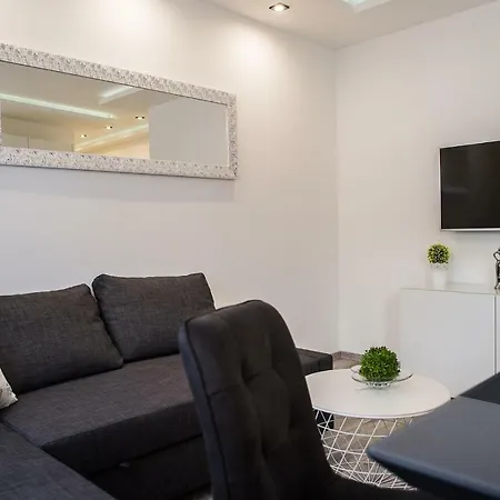 Praetorium Apartment *